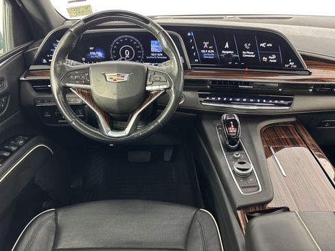 Used 2022 Cadillac Escalade Premium Luxury w/ Performance Package AWD/4WD image 29