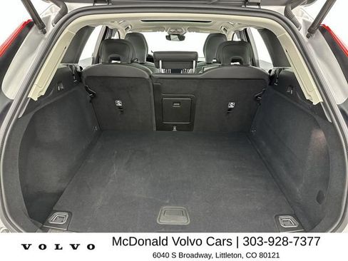 Certified 2025 Volvo XC60 B5 Plus w/ Climate Package AWD/4WD image 24