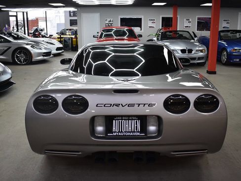 Used 2000 Chevrolet Corvette Coupe w/ Memory Pkg image 6