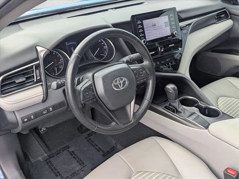 Used 2024 Toyota Camry SE w/ Convenience Package image 9