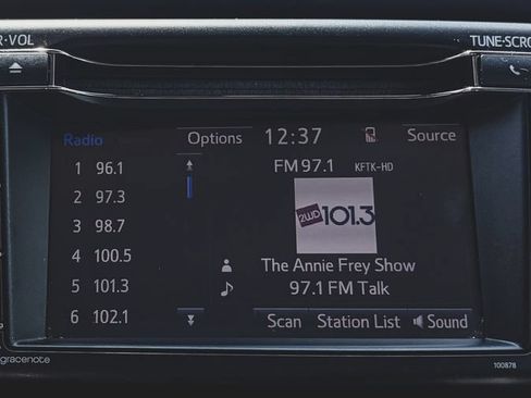 Used 2018 Toyota RAV4 XLE w/ Plus Extra Value Package AWD/4WD image 14
