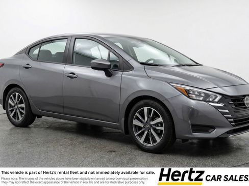 Used 2025 Nissan Versa SV FWD image 1
