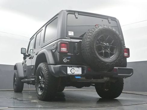 Used 2024 Jeep Wrangler Unlimited AWD/4WD image 47