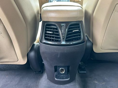 Used 2016 Hyundai Azera Limited FWD image 18