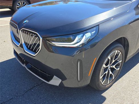 Certified 2025 BMW X3 xDrive30i image 11