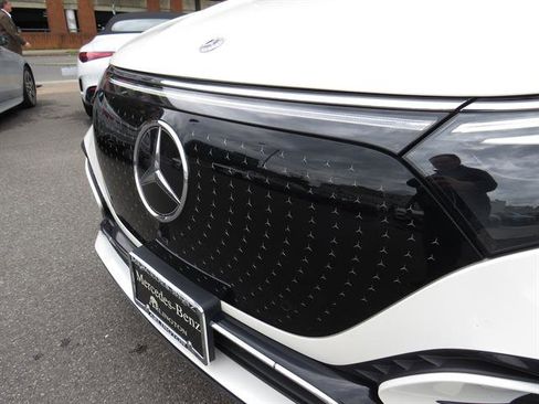 Certified 2023 Mercedes-Benz EQS 580 4MATIC SUV image 25