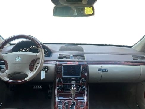 Used 2004 Maybach 57 RWD image 32