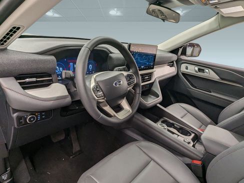 New 2026 Ford Explorer Active w/ Active Comfort Package image 3