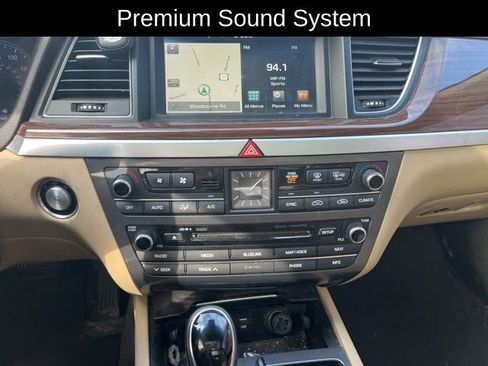 Used 2016 Hyundai Genesis 3.8 w/ Option Group 02 image 10