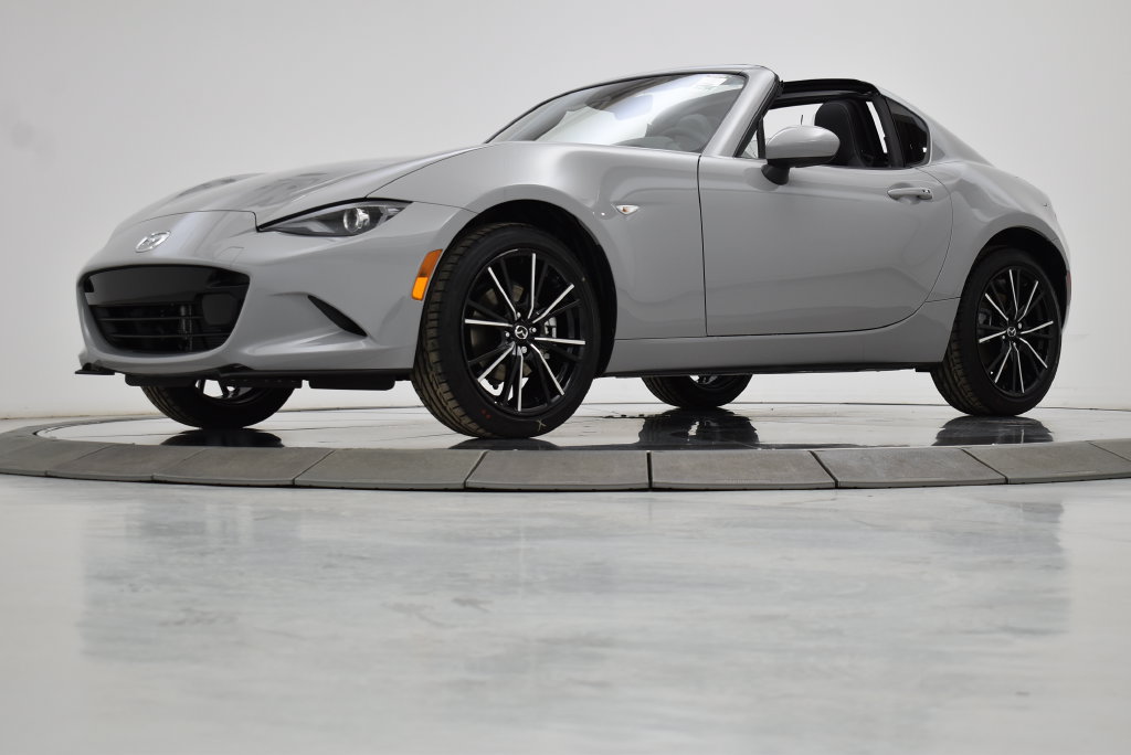 Used 2025 MAZDA MX-5 Miata RF Grand Touring RWD image 16