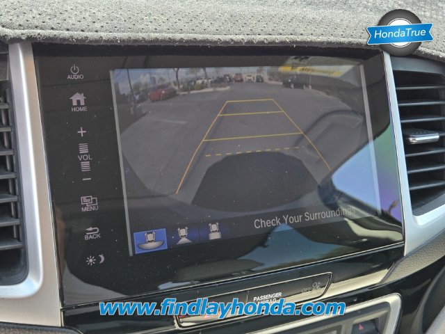 Certified 2017 Honda Pilot Touring image 33