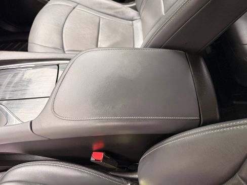Used 2020 Buick Enclave Essence FWD image 38