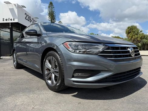Used 2020 Volkswagen Jetta R-Line w/ R-Line Cold Weather Package FWD image 31