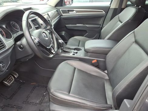 Used 2019 Volkswagen Atlas SE w/ Towing Package AWD/4WD image 16