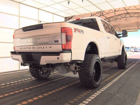 Used 2017 Ford F250 Platinum w/ Platinum Ultimate Package image 2