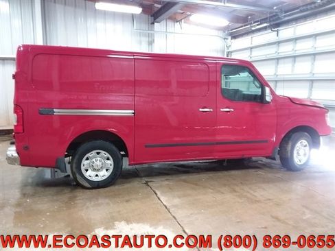 Used 2012 Nissan NV 2500 SV w/ Side Curtain Airbag Pkg image 3