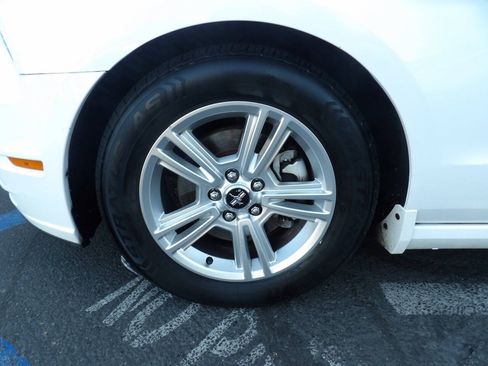 Used 2013 Ford Mustang Convertible RWD image 14