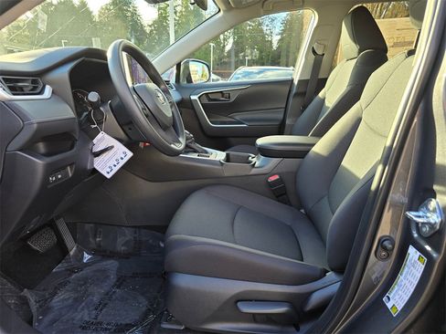 New 2025 Toyota RAV4 LE image 20