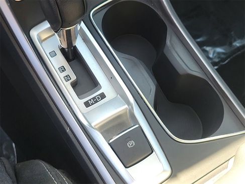 Used 2020 Subaru Ascent Premium w/ Convenience Package image 25