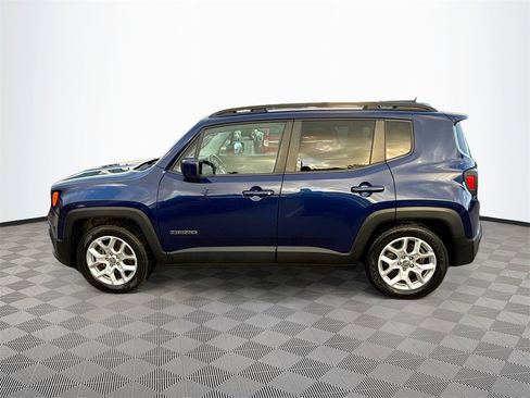 Used 2016 Jeep Renegade Latitude image 9