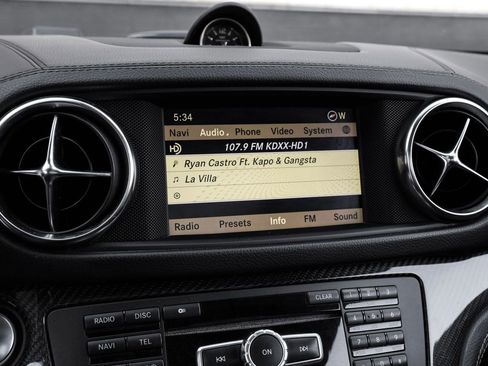 Used 2013 Mercedes-Benz SL 63 AMG image 33