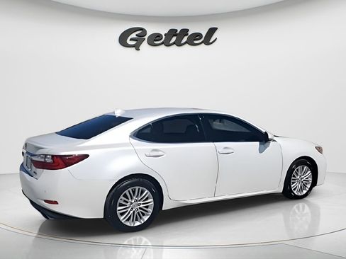 Used 2016 Lexus ES 350 w/ Premium Package w/Wood Trim image 8