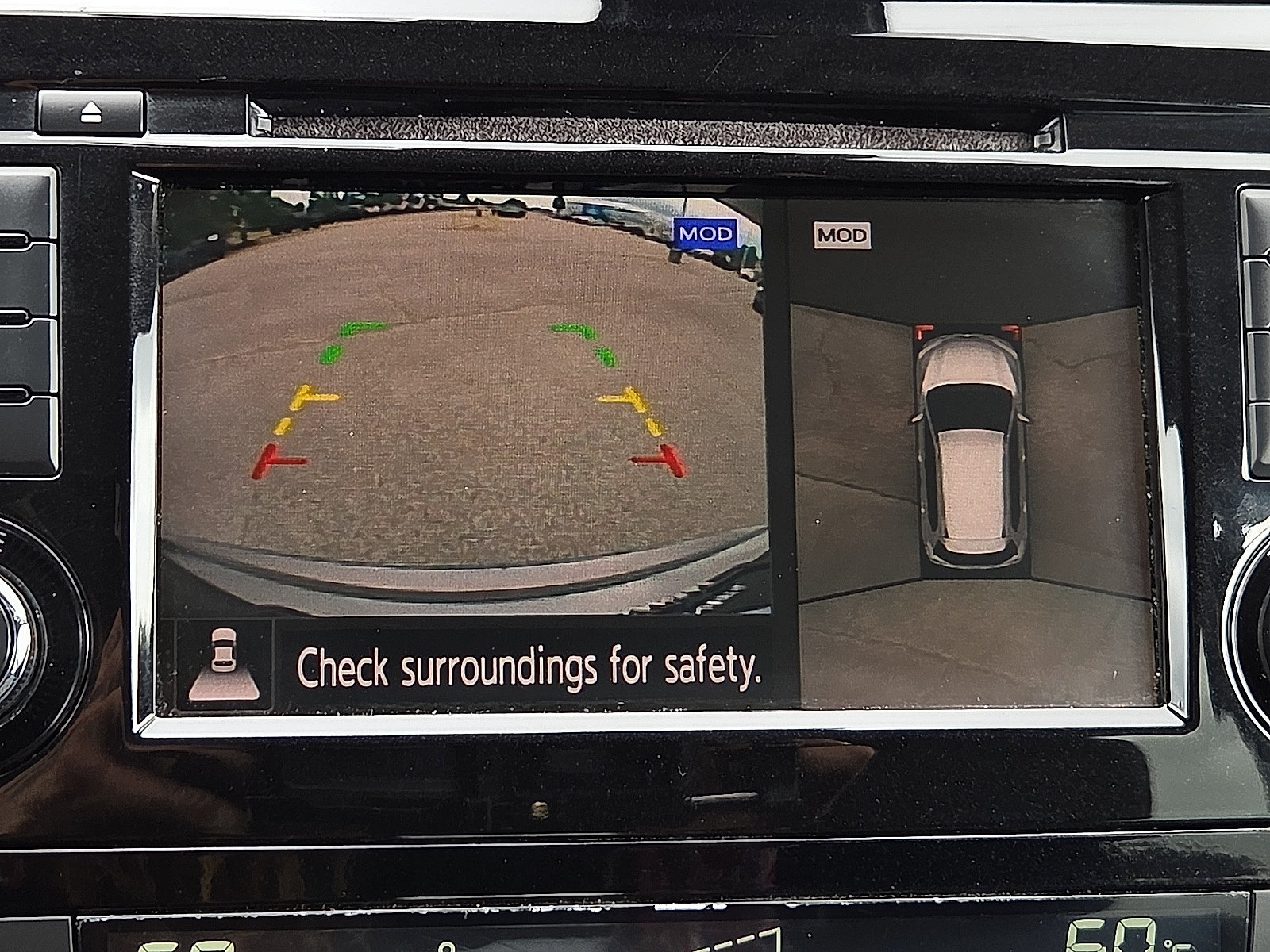 Used 2019 Nissan Rogue SL AWD/4WD image 16