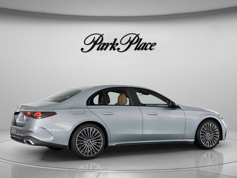 Used 2026 Mercedes-Benz E 350 Sedan image 23