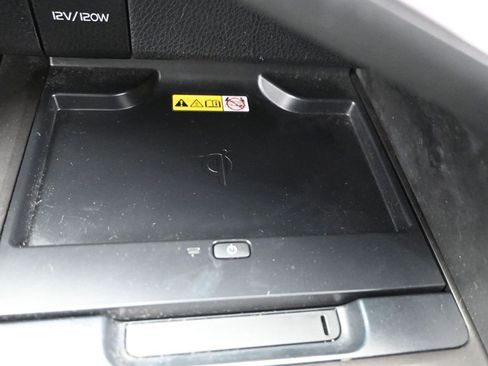 Used 2023 Toyota Camry SE w/ Audio Upgrade Package image 33