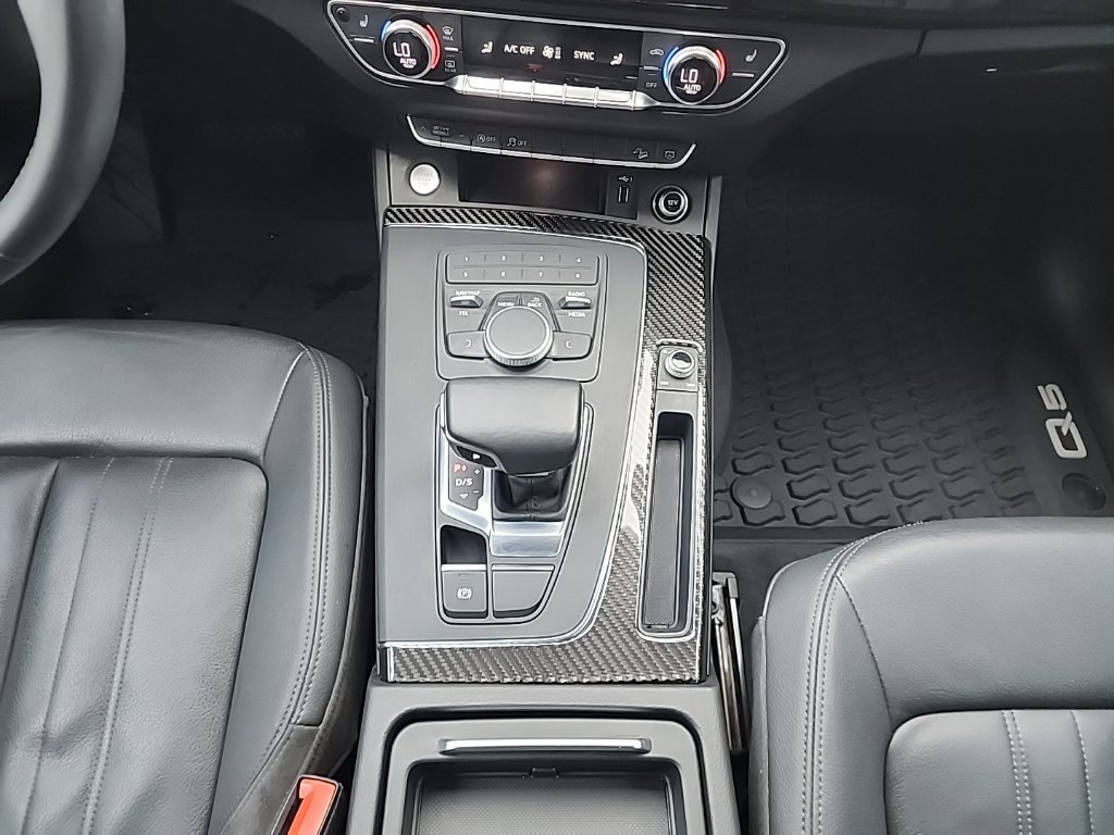 Used 2019 Audi Q5 2.0T Premium w/ Convenience Package AWD/4WD image 23