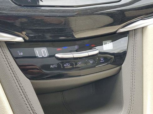 Certified 2022 Cadillac XT6 Premium Luxury w/ LPO, Floor Liner Package AWD/4WD image 18