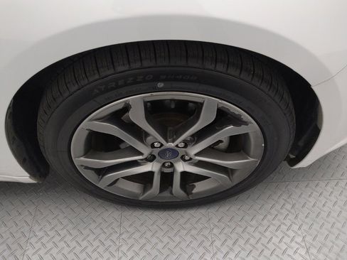 Used 2017 Ford Fusion SE w/ Equipment Group 201A image 31