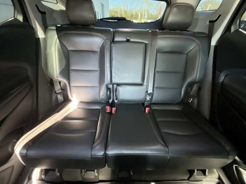 Used 2020 GMC Terrain SLT w/ Elevation Edition image 30