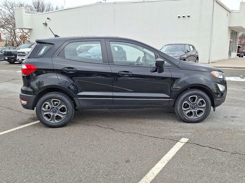 Used 2021 Ford EcoSport S image 9