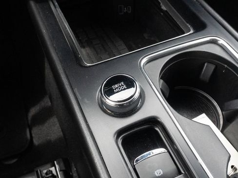 Used 2023 Lincoln Corsair FWD w/ Equipment Group 101A image 28