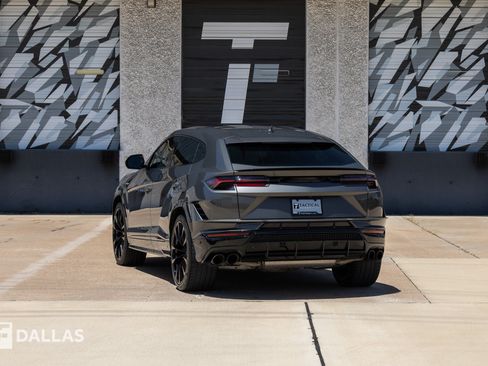 Used 2024 Lamborghini Urus S AWD/4WD image 11
