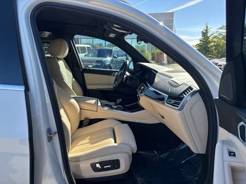 Used 2021 BMW X5 xDrive40i w/ Premium Package 2 AWD/4WD image 41