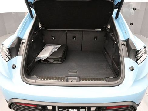 New 2026 Porsche Macan 4S Electric AWD/4WD image 16