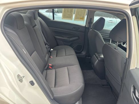 Used 2025 Nissan Altima 2.5 SV FWD image 24