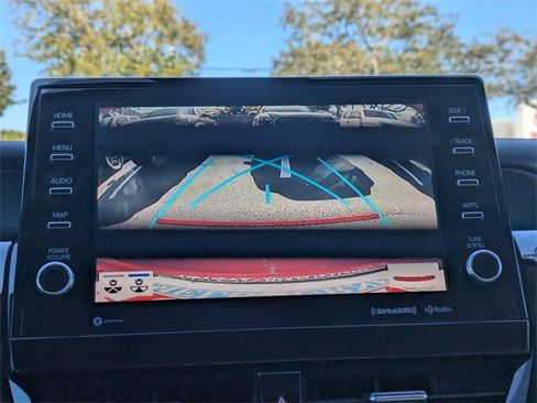 Used 2022 Toyota Camry XLE image 19