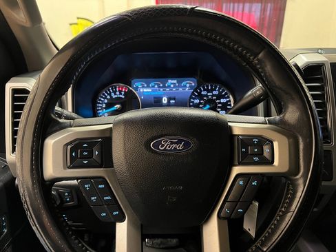 Used 2021 Ford F250 Lariat w/ Lariat Value Package image 20