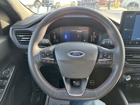 Used 2023 Ford Escape ST-Line w/ Tech Pack #1 FWD image 28
