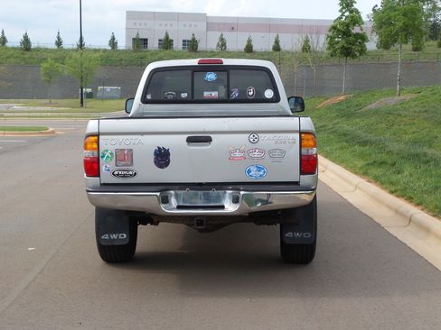 Used 2001 Toyota Tacoma 4x4 Xtracab V6 image 7