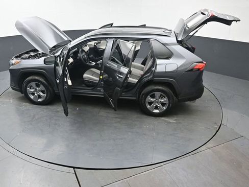Used 2022 Toyota RAV4 XLE image 48