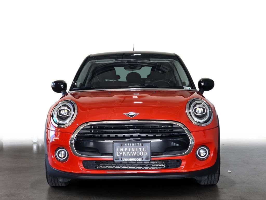 Used 2021 MINI Cooper 4-Door Hardtop w/ Storage Package FWD image 2
