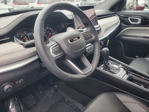 Used 2024 Jeep Compass Limited AWD/4WD image 11