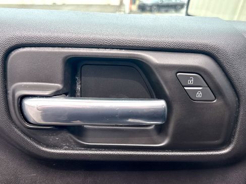 Used 2025 GMC Sierra 1500 Pro w/ Pro Value Package image 17