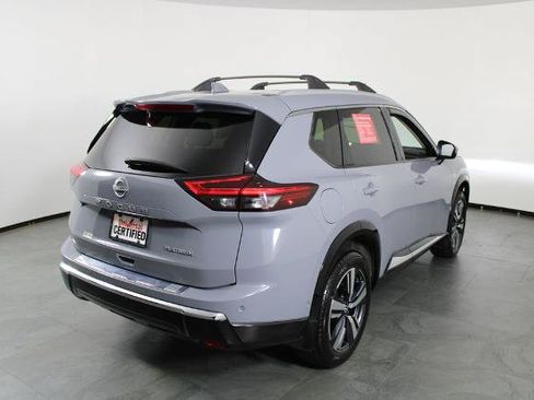 Certified 2024 Nissan Rogue Platinum FWD image 4