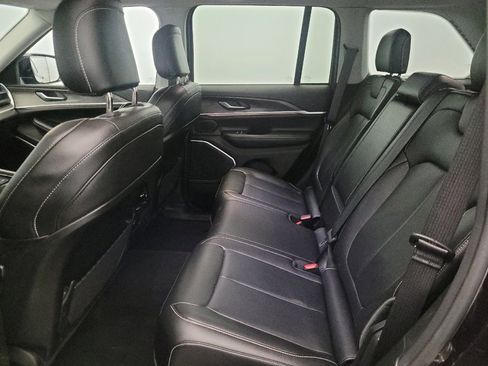 Used 2022 Jeep Grand Cherokee Limited 4xe image 18