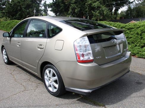 Used 2007 Toyota Prius Touring FWD image 4